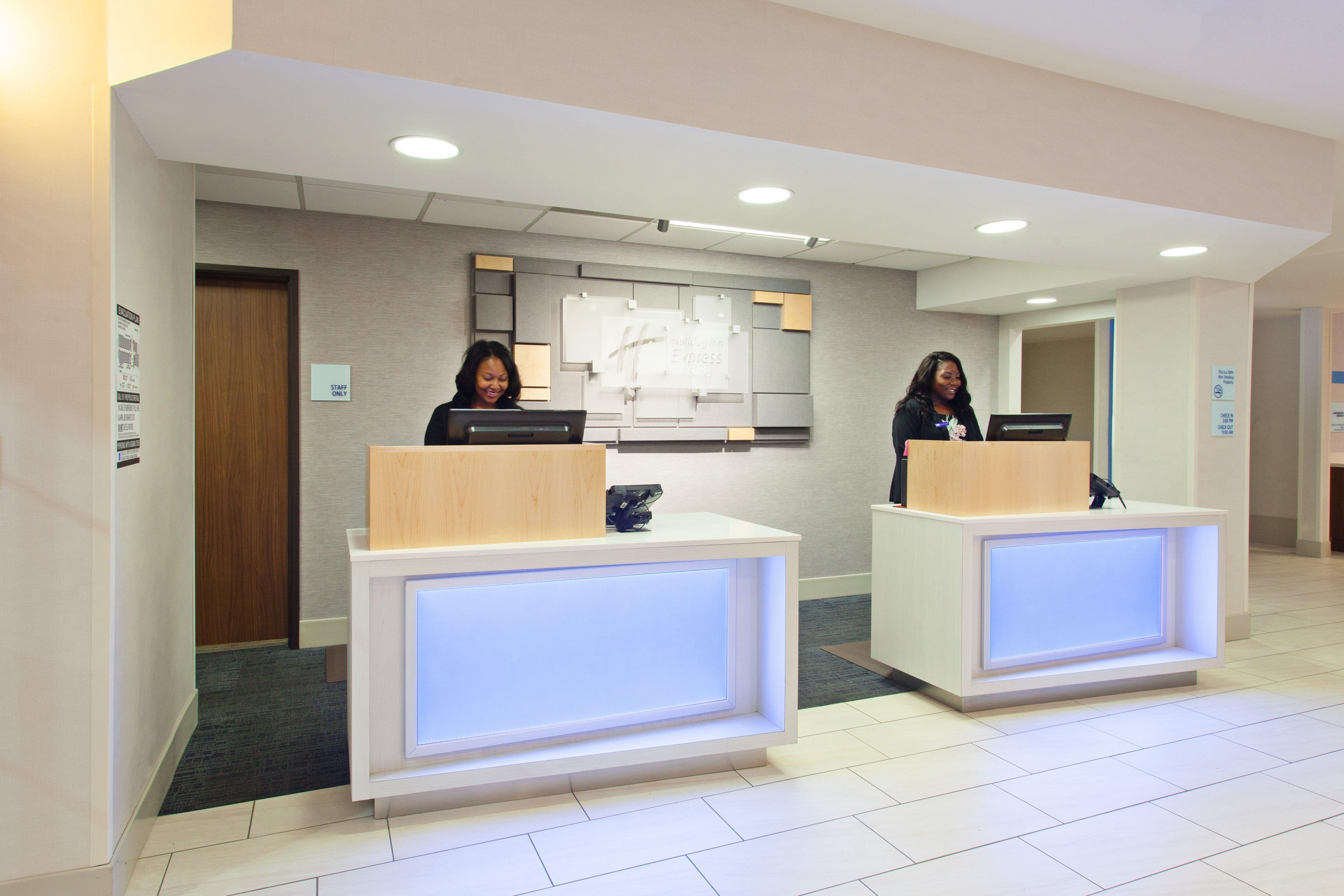 Holiday Inn Express & Suites Oakland - Airport By Ihg Εξωτερικό φωτογραφία