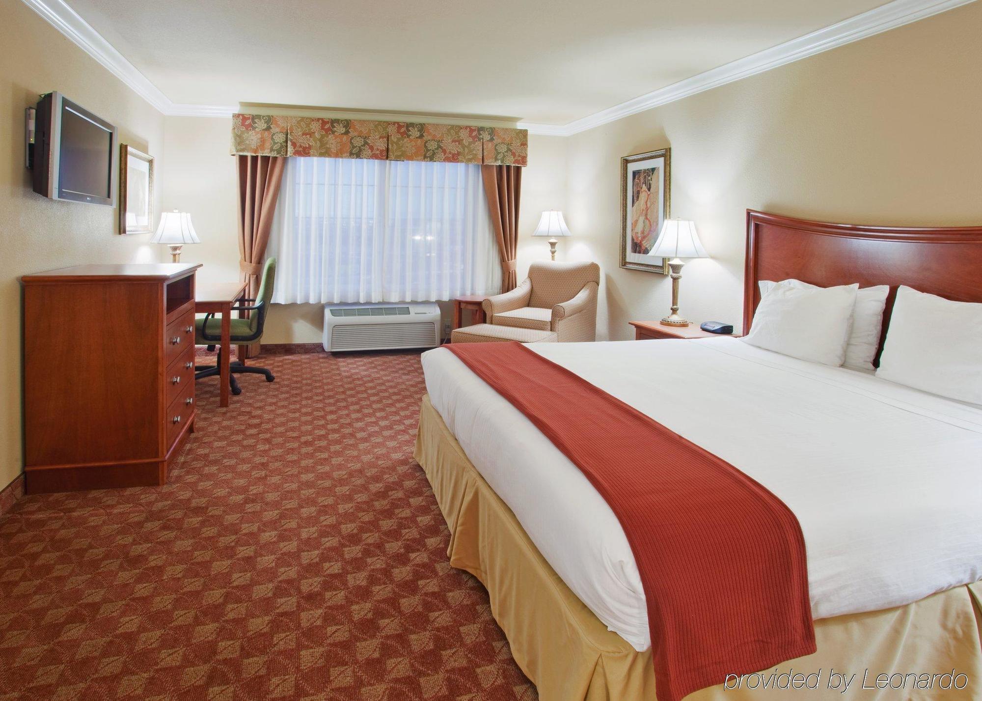Holiday Inn Express & Suites Oakland - Airport By Ihg Εξωτερικό φωτογραφία