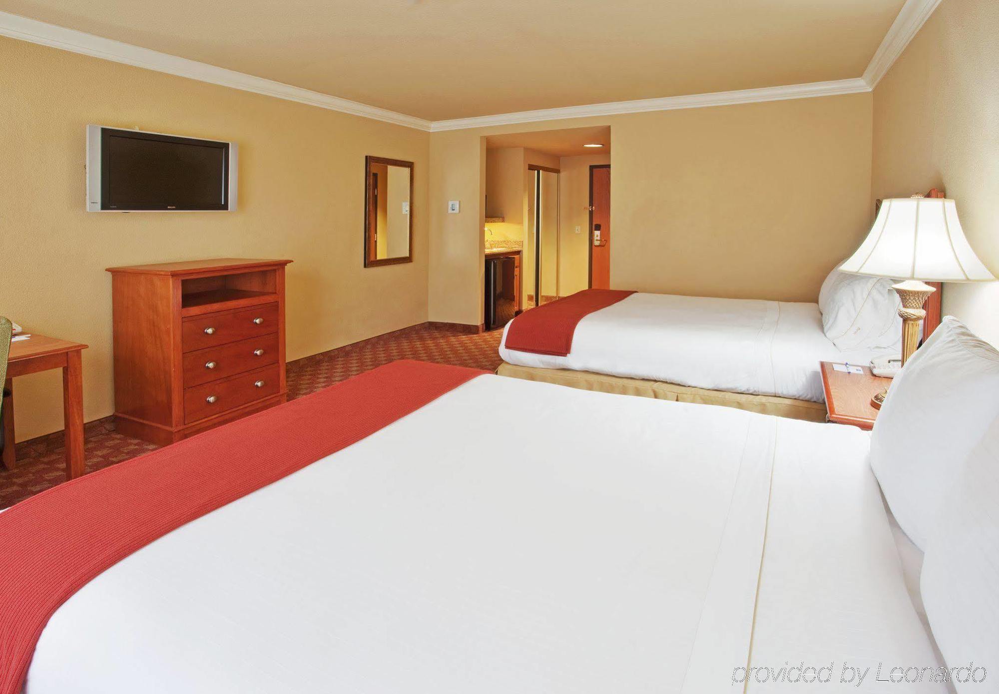 Holiday Inn Express & Suites Oakland - Airport By Ihg Δωμάτιο φωτογραφία