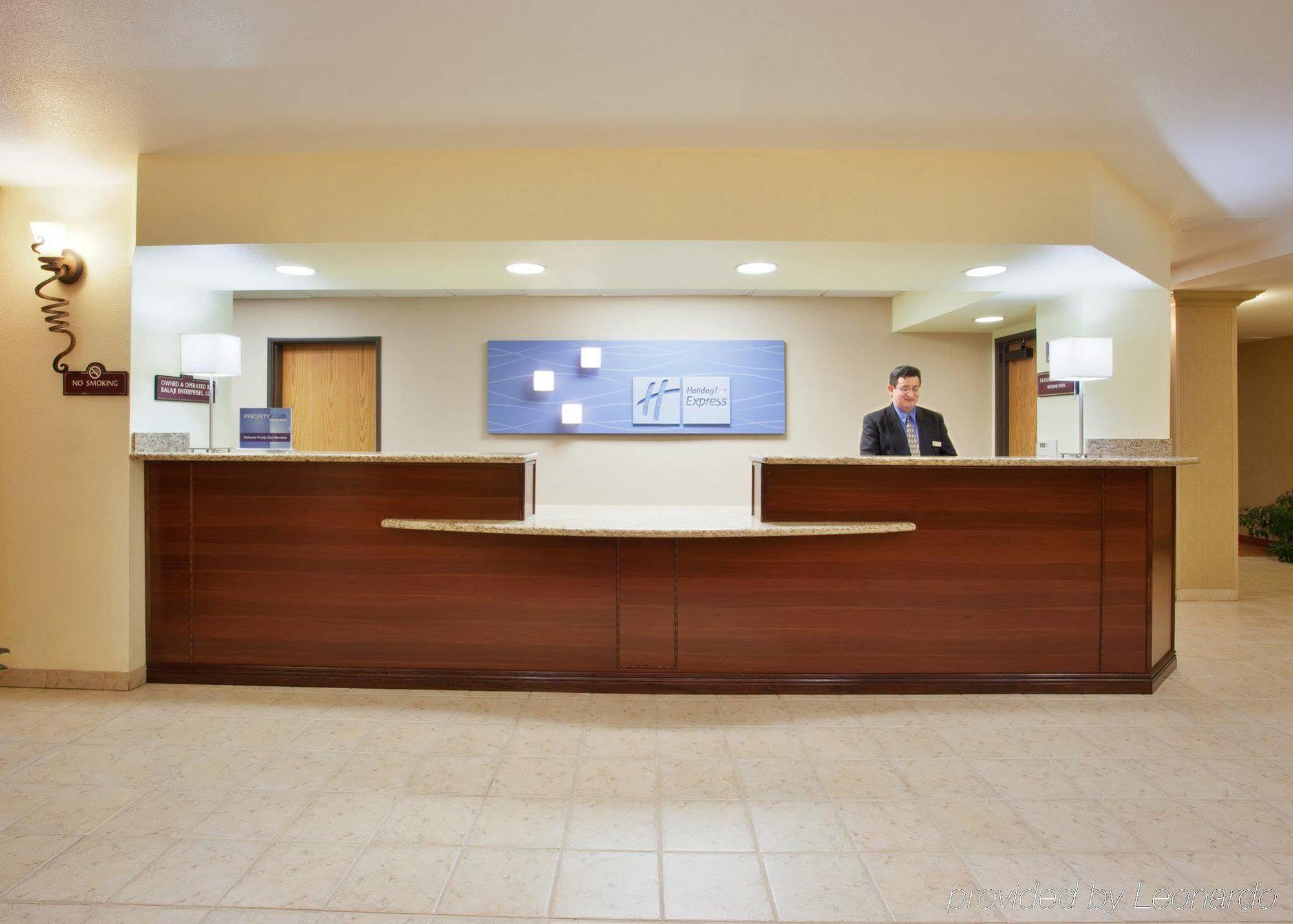 Holiday Inn Express & Suites Oakland - Airport By Ihg Εξωτερικό φωτογραφία